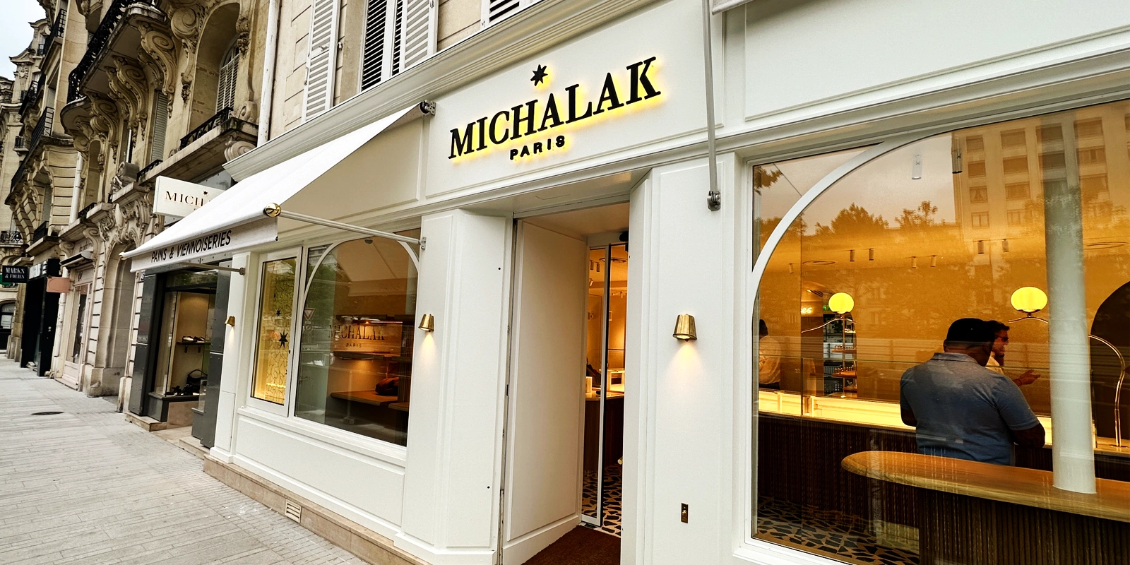 enseigne lumineuse boutique michalak paris